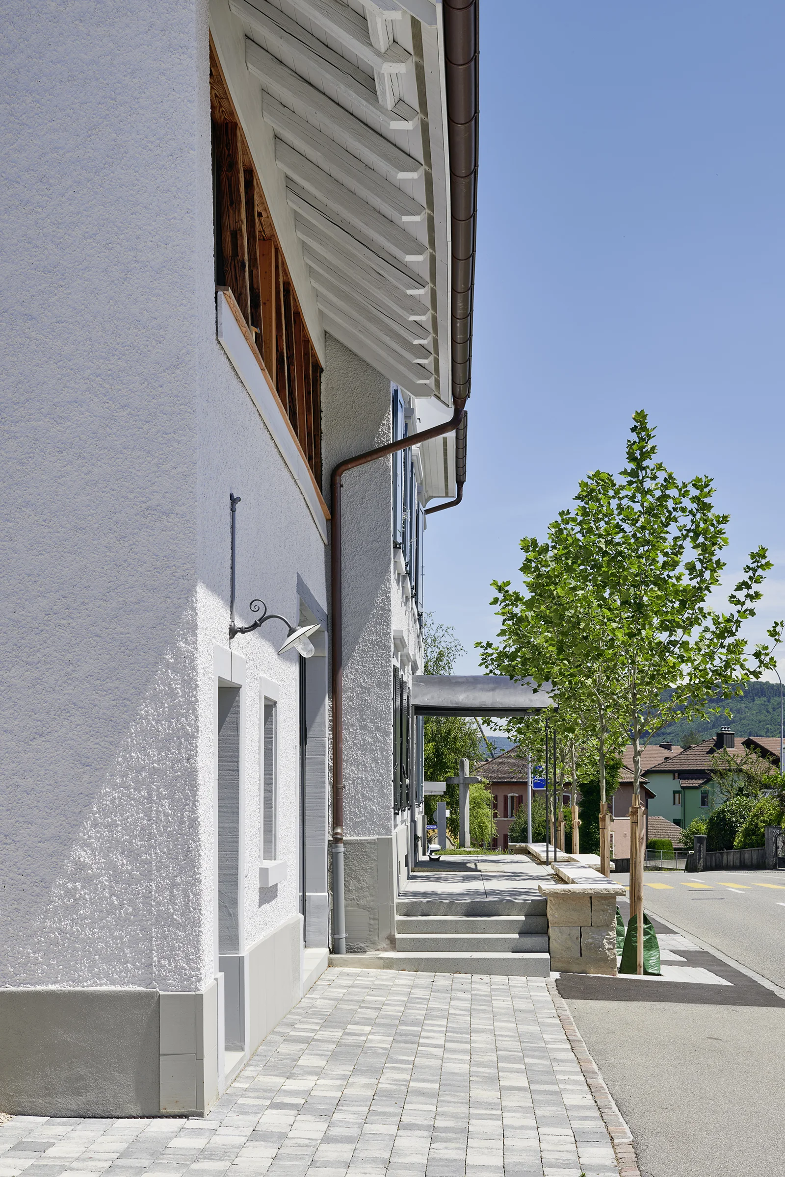Blick von der Laube in den Hof