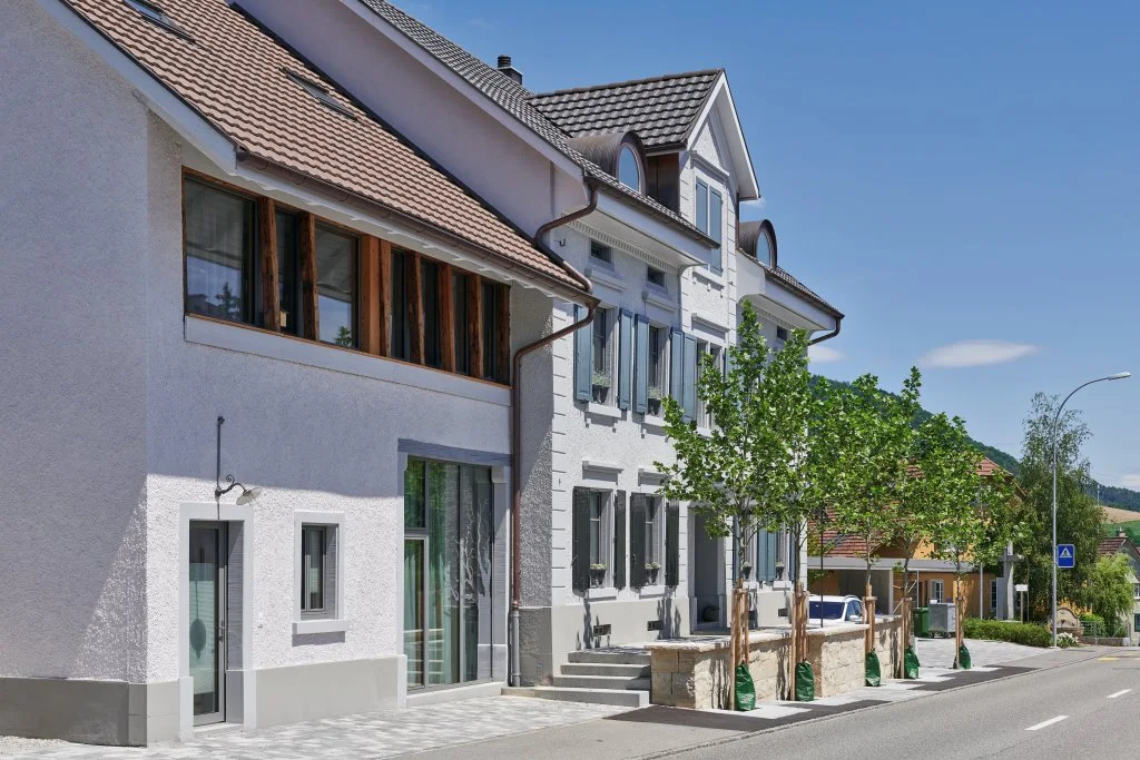 Die Fassade des Alten Kolonialwarenhauses in Frick